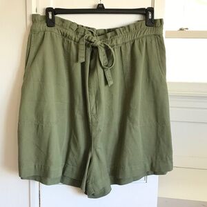 OLD NAVY Green Paper Bag Shorts High Rise Women’s Plus Size 4X